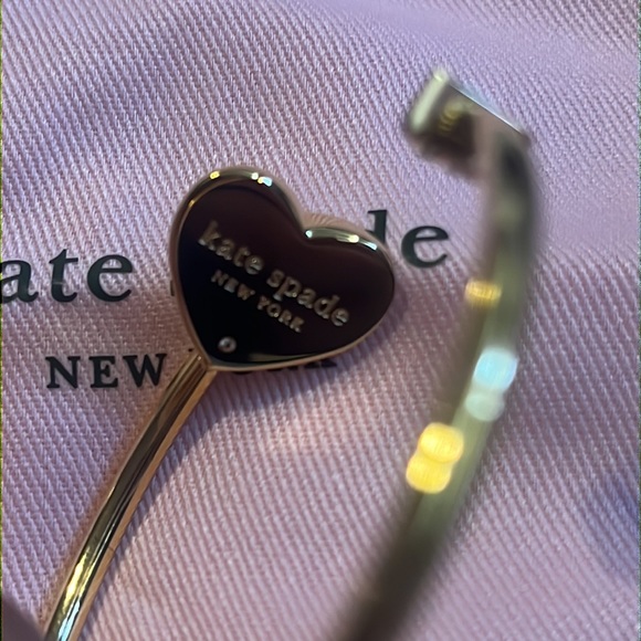 NWT Kate Spade Heritage Metal Spade Flex Cuff - Picture 12 of 12